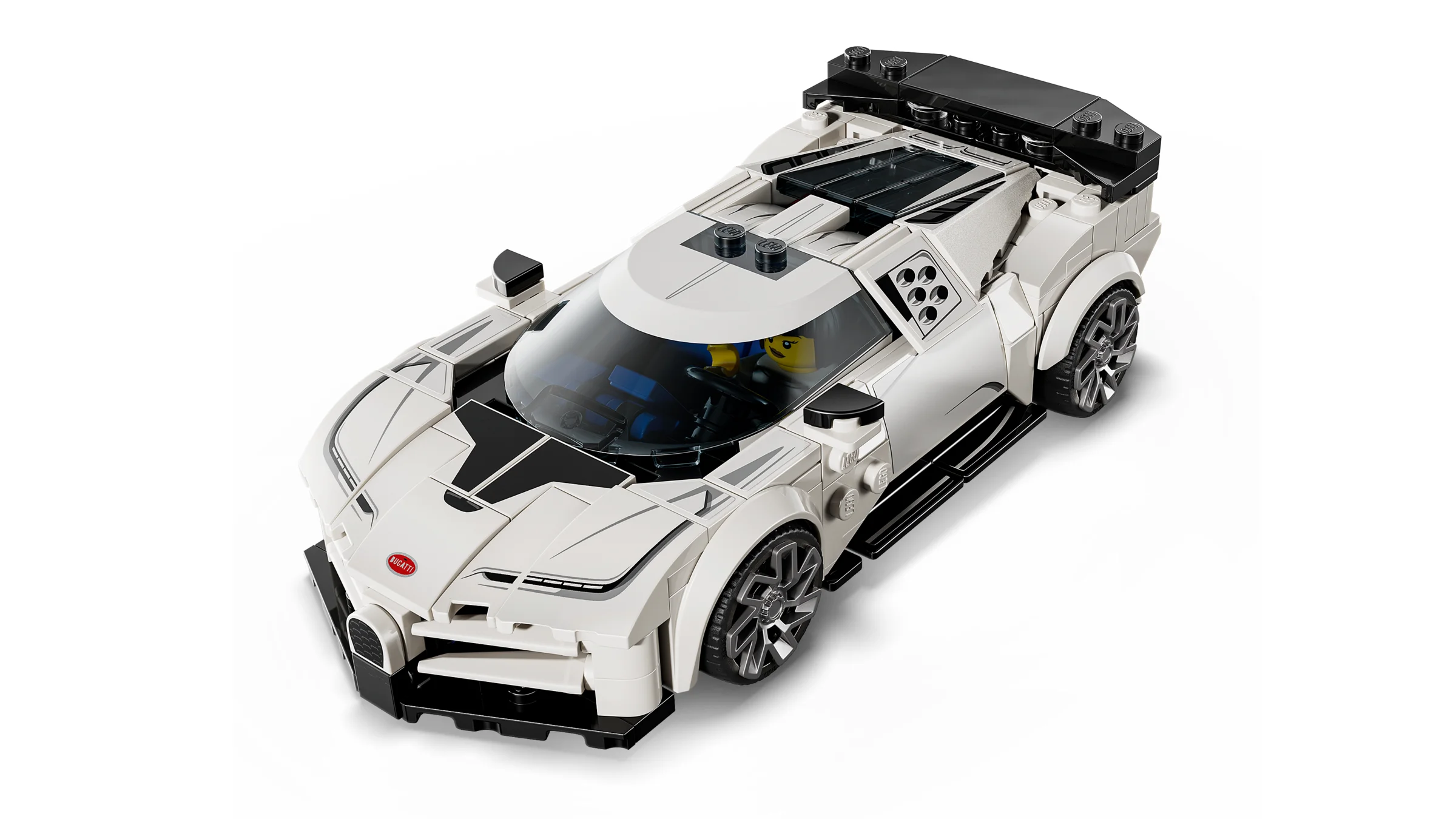 Imagine detaliată a modelului Bugatti Centodieci, un bolid alb elegant.