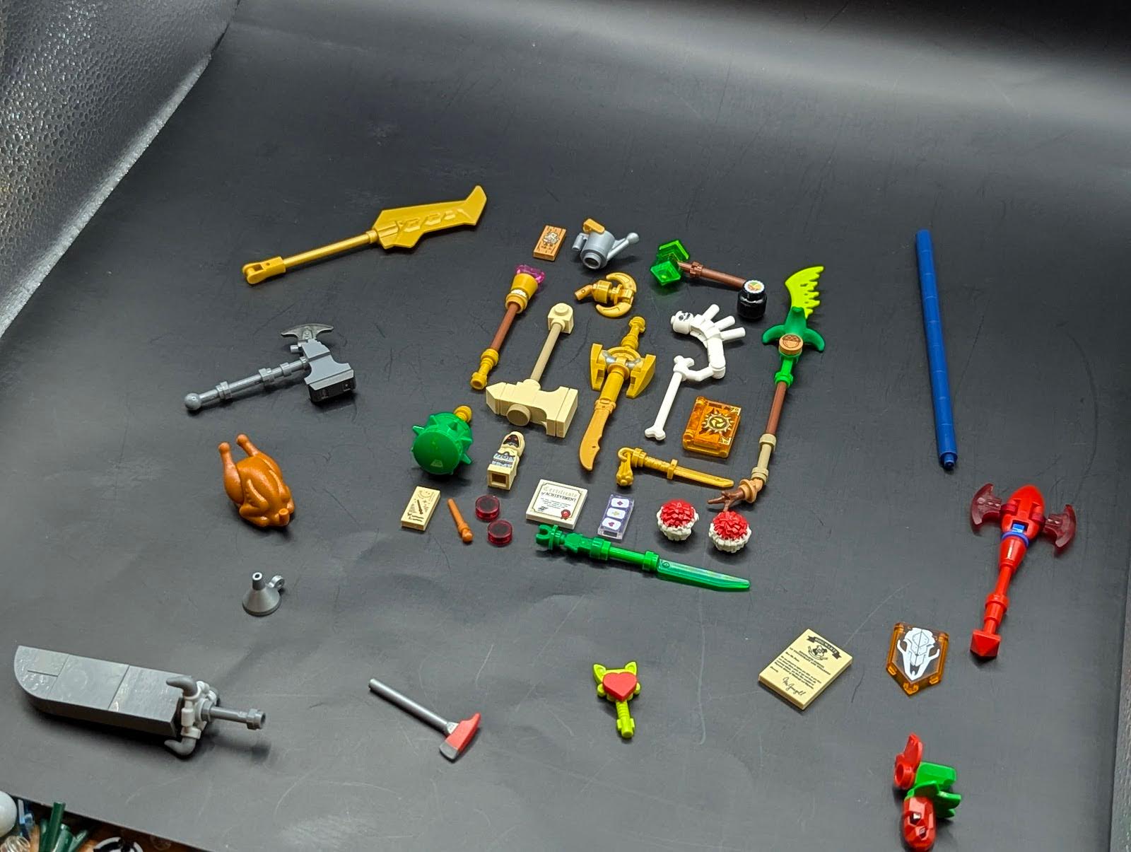Arta armelor fantasy din piese LEGO: Ritualul săptămânal care inspiră comunitatea de constructori