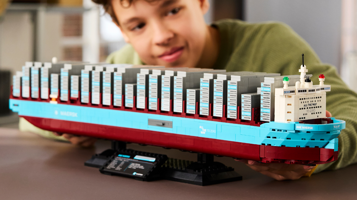 LEGO anunță 40955 Maersk Dual-Fuel Container Vessel: Iată topul celor mai lungi nave din istoria grupului