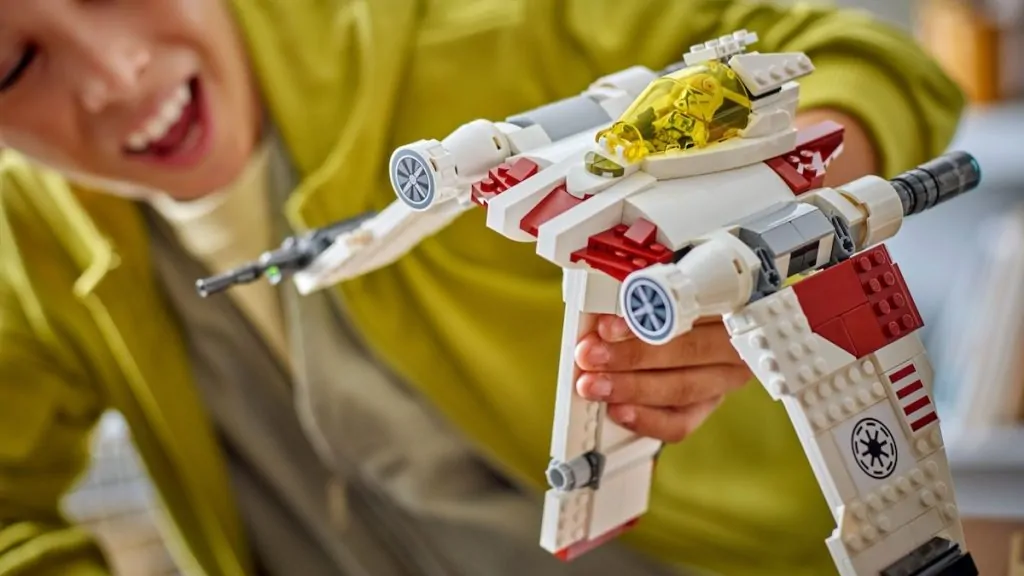 LEGO lansează ediția 132 a revistei Star Wars: Oportunitate majoră pentru colecționarii de minifigurine Clone Wars