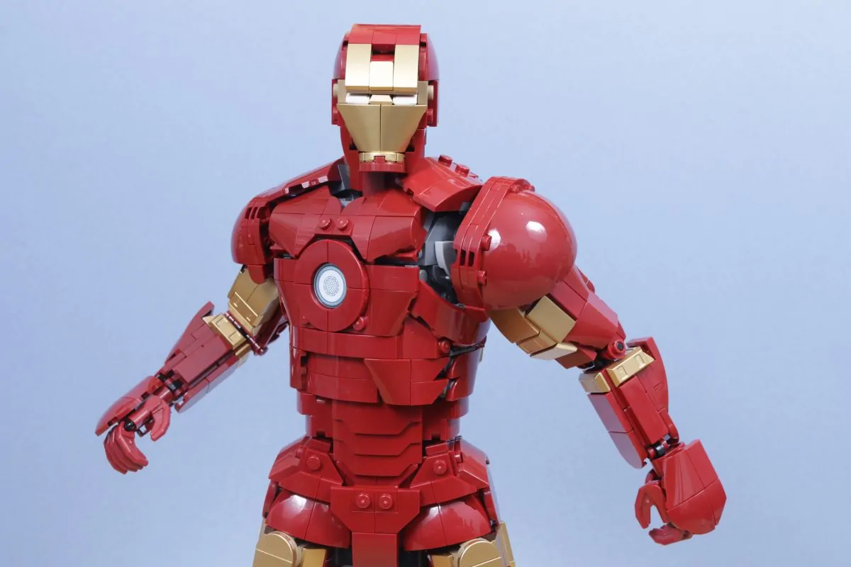 Noi detalii despre LEGO Marvel 76346 Spider-Man Buildable Figure și lansările spectaculoase din 2026