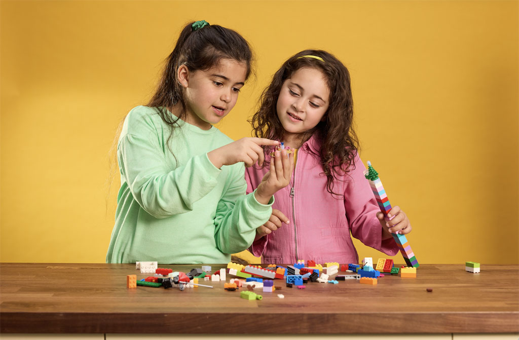 LEGO anunță investiții de 1,3 milioane de dolari pentru sprijinirea comunității și a educației prin joc în Virginia