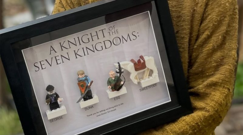 Cadou inedit pe platourile de filmare: Actorul Dexter Sol Ansell a creat minifigurine LEGO personalizate pentru echipa „A Knight of the Seven Kingdoms”