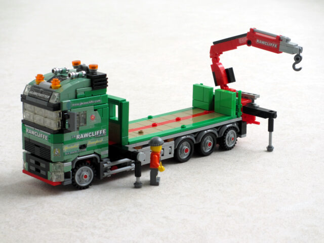 Arta transportului greu în format LEGO: Un Volvo FH impresionant în culorile Rawcliffe & Sons