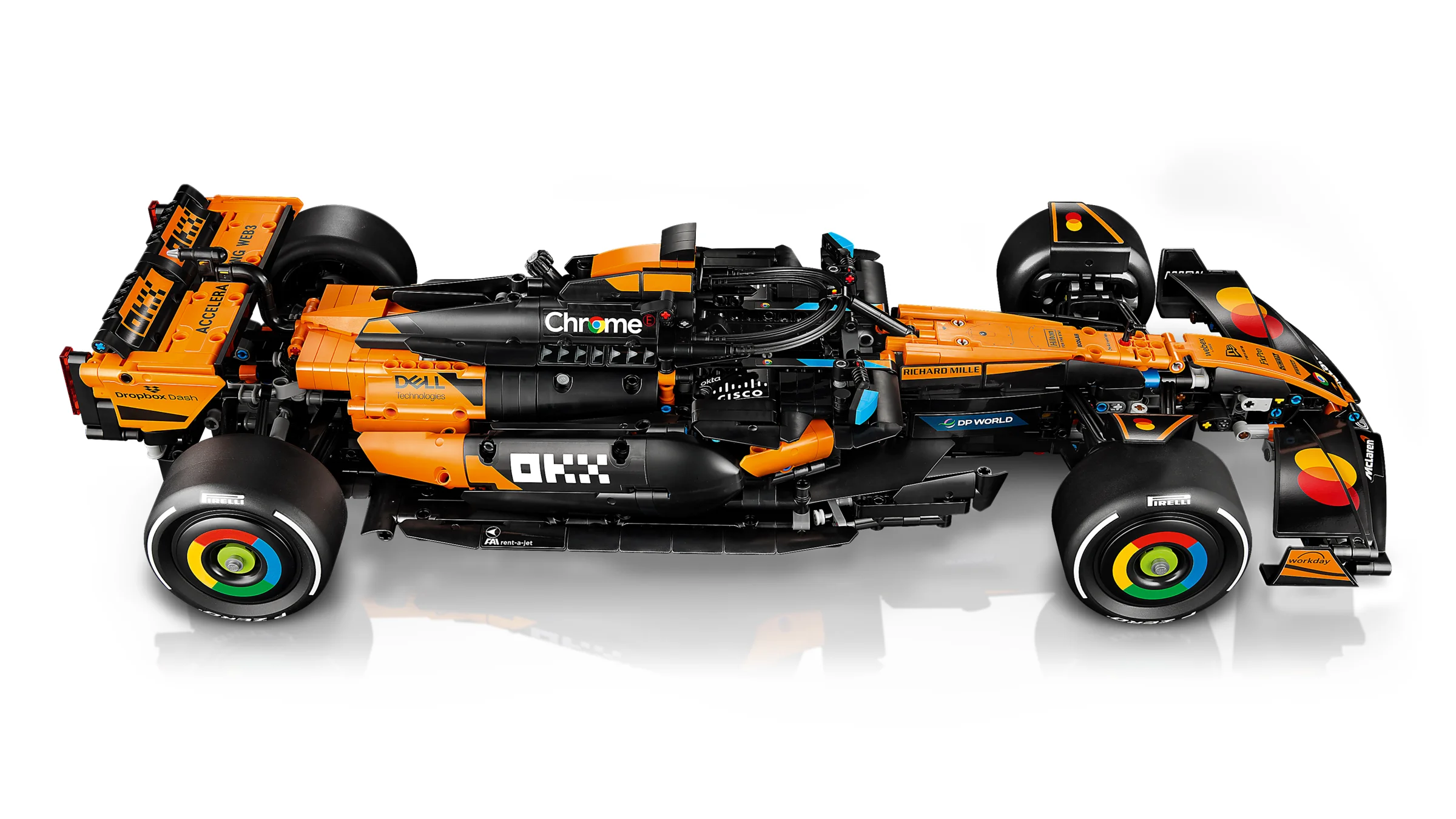 Imagine detaliată a modelului LEGO Technic McLaren F1 MCL39, cu sponsorii vizibili.