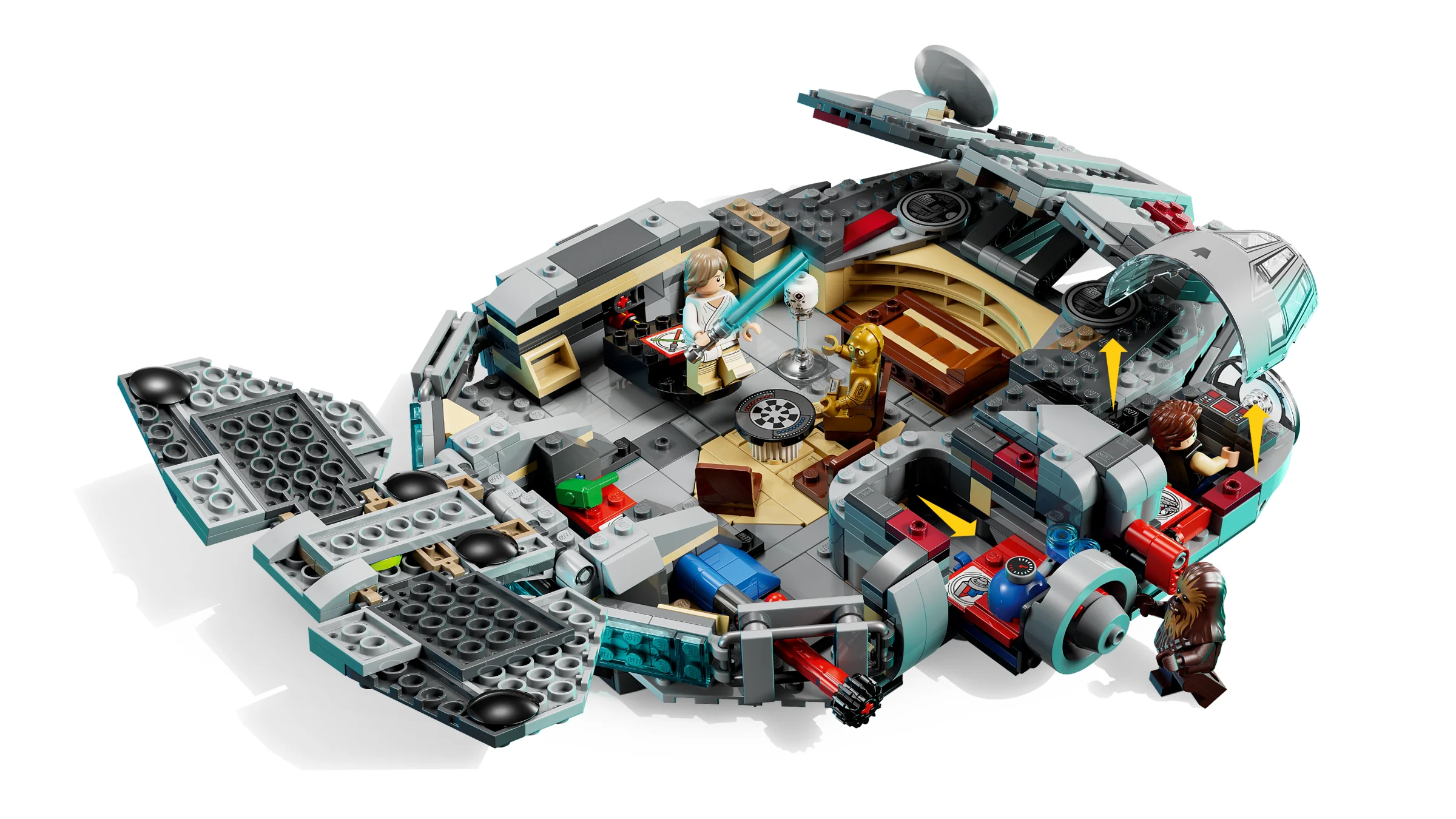 Interiorul detaliat al Millennium Falcon LEGO, cu minifigurine și diverse zone de joacă.