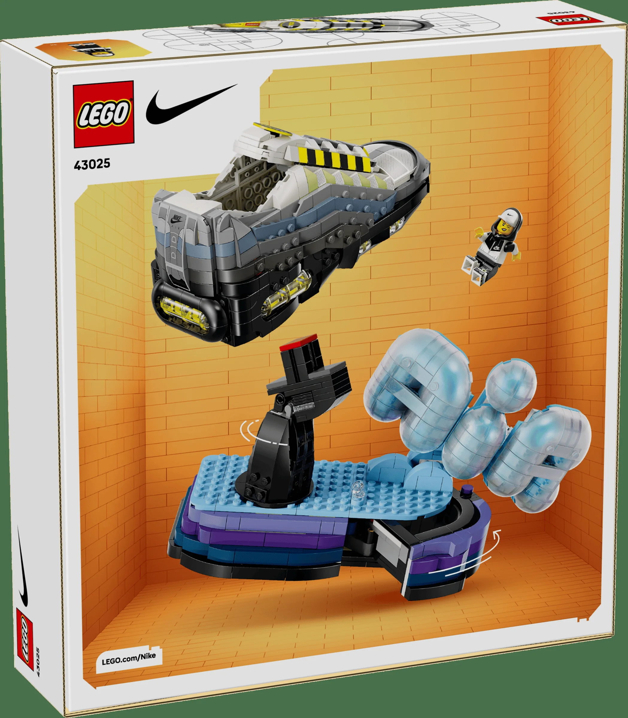 Imagine cu cutia LEGO 43025 Nike Air Max 95, modelul de adidași și minifigurina. Imagine atractivă.