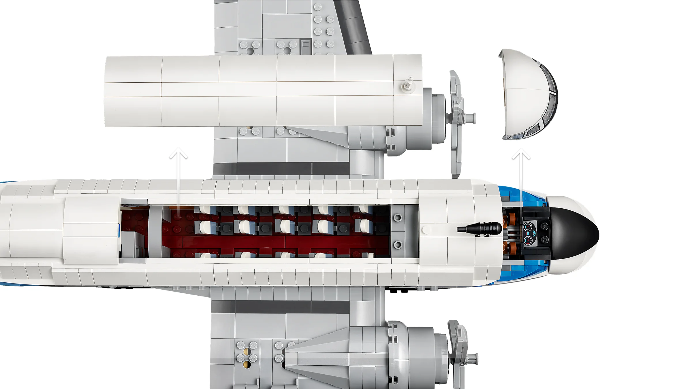 Imagine detaliată a interiorului unui avion DC-3 PAN AM LEGO, cu scaune și cabina pilotului vizibile.