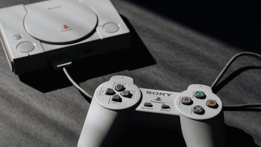 Detalii noi despre viitoarele seturi LEGO PlayStation 1 și Mario Arcade Machine programate pentru 2026