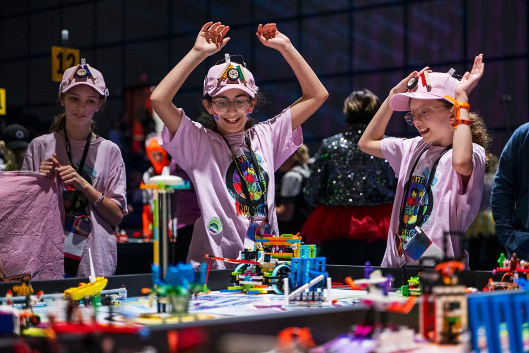 LEGO anunță finalul parteneriatului istoric cu FIRST: O nouă eră pentru educația STEM începe în 2027