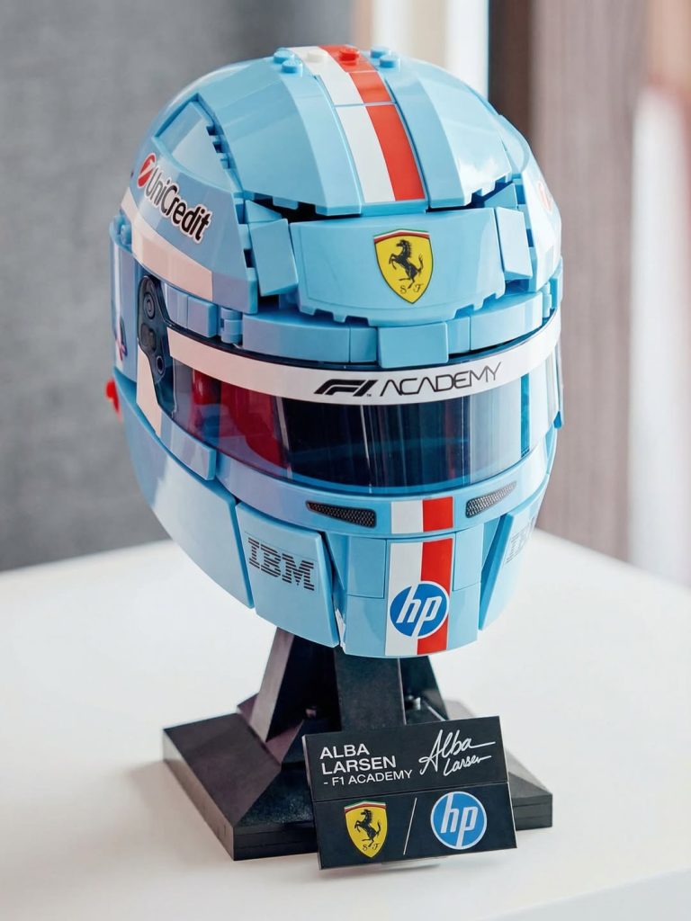 Linia fină dintre realitate și AI: Misterul căștii LEGO F1 Academy a pilotului Alba Hurup Larsen