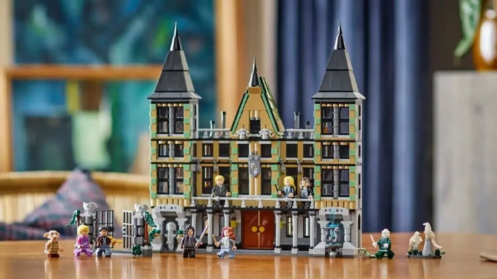 LEGO Harry Potter: Calendarul retragerilor pentru 2026 și 2027 – Grăbește-te să prinzi ultimele exemplare din Hogwarts și Gringotts!