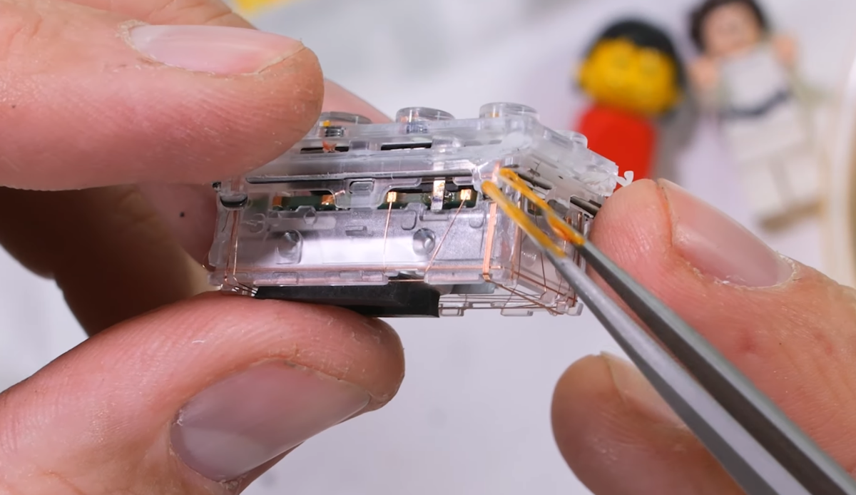 Secretele tehnologiei LEGO SMART Play: Ce se află sub carcasa de plastic a noilor componente interactive?