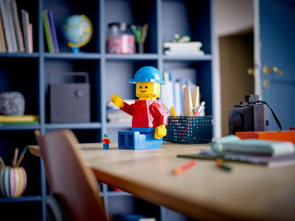 LEGO 40649 - Recenzie LEGO 40649 Minifigurină LEGO mărită: Un gigant nostalgic
