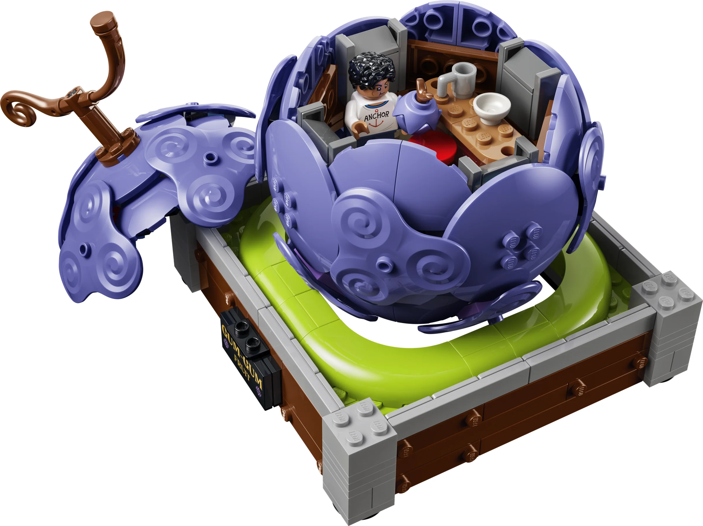 Imagine cu Fructul Gum-Gum LEGO (75647) deschis, arătând interiorul și minifigurina.