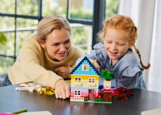 LEGO anunță o schimbare istorică: Toate seturile viitoare vor avea o limită maximă de 999 de piese
