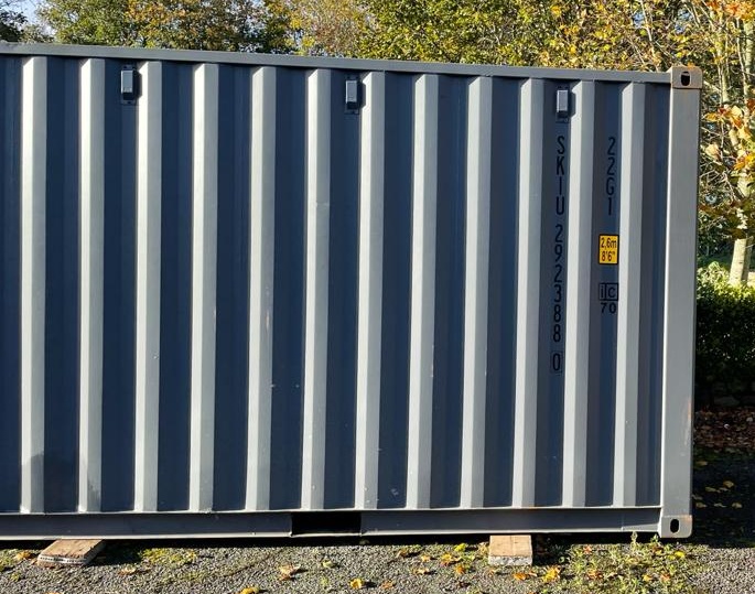 O recompensă record de 100.000 RON pentru recuperarea unui container cu seturi LEGO destinat micuților din Malawi