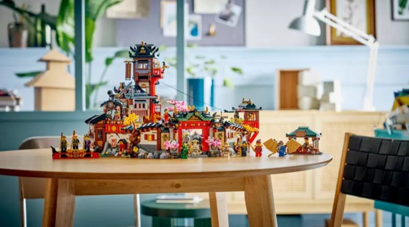 Detalii noi despre LEGO NINJAGO 71861 The Old Town: De la monument istoric la cartierul general al ticăloșilor în Dragons Rising Sezonul 4