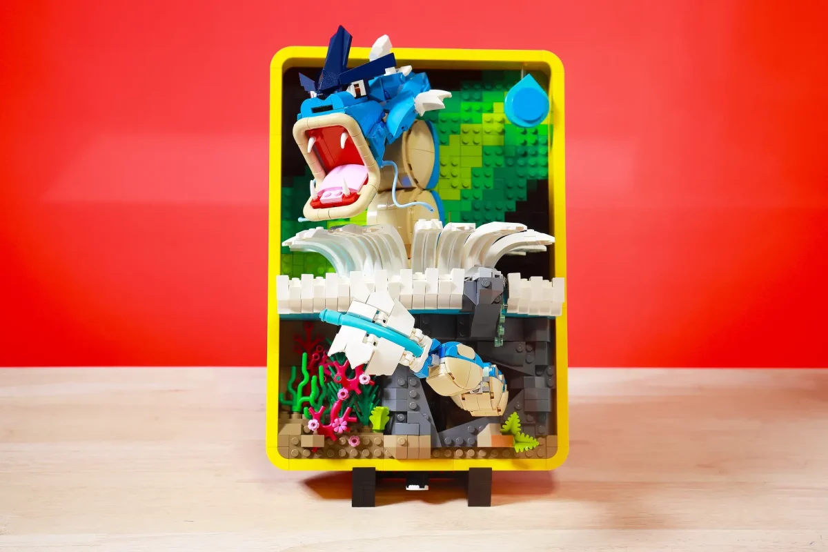 LEGO lansează o provocare epică pentru fani: Creează următorul set oficial Pokémon Trading Card