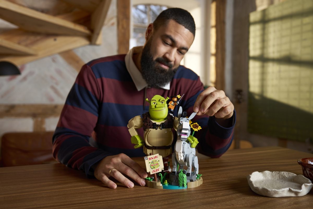 LEGO anunță colaborarea oficială cu Shrek: Primele seturi de colecție sosesc în 2026