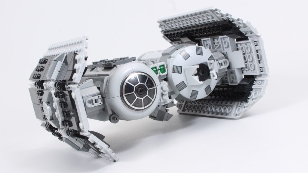 Ofertă specială: Reduceri timpurii de May the 4th pentru fanii LEGO Star Wars