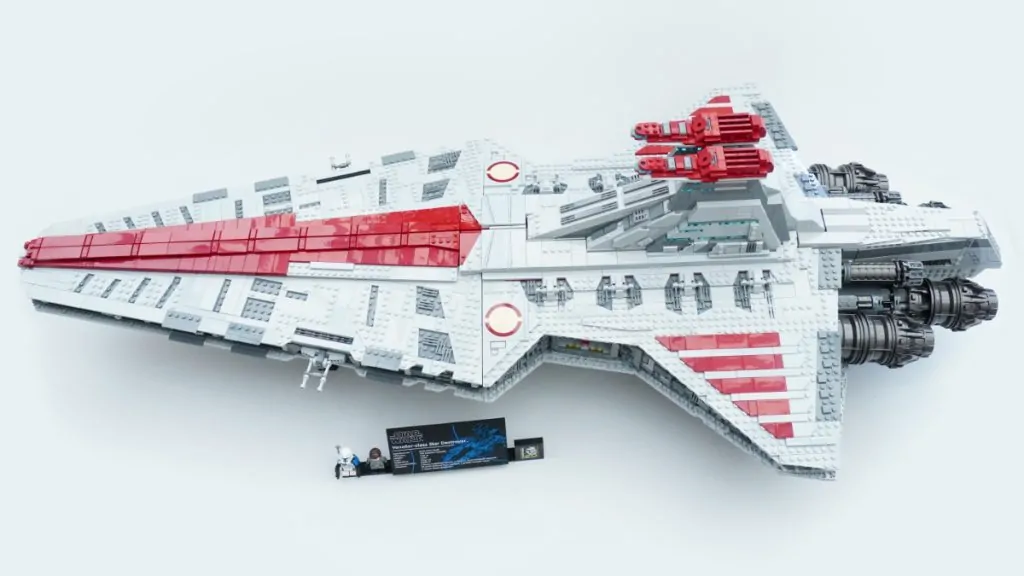 5 Seturi LEGO Monumentale pe care trebuie să le construiești fără să ocupi tot spațiul din casă
