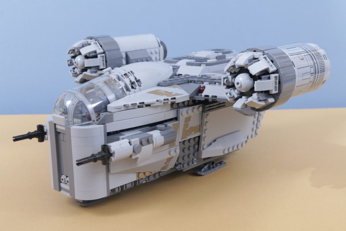 LEGO lansează o nouă versiune pentru The Razor Crest: Comparație detaliată între modelul din 2026 și originalul din 2020