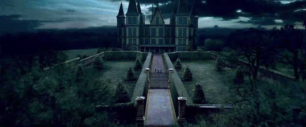 Cum să transformi LEGO Harry Potter 76453 Malfoy Manor într-o proprietate impunătoare cu un buget redus