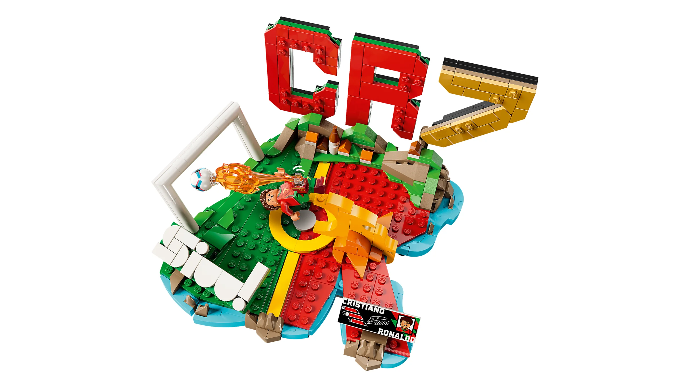 Imagine cu modelul LEGO Cristiano Ronaldo, arătând o scenă de fotbal detaliată și colorată.