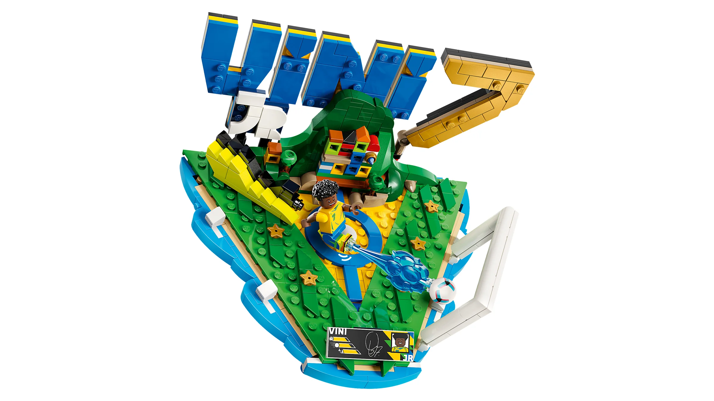 Modelul LEGO Vini Jr. detaliat, cu minifigurina, teren și elemente distinctive.