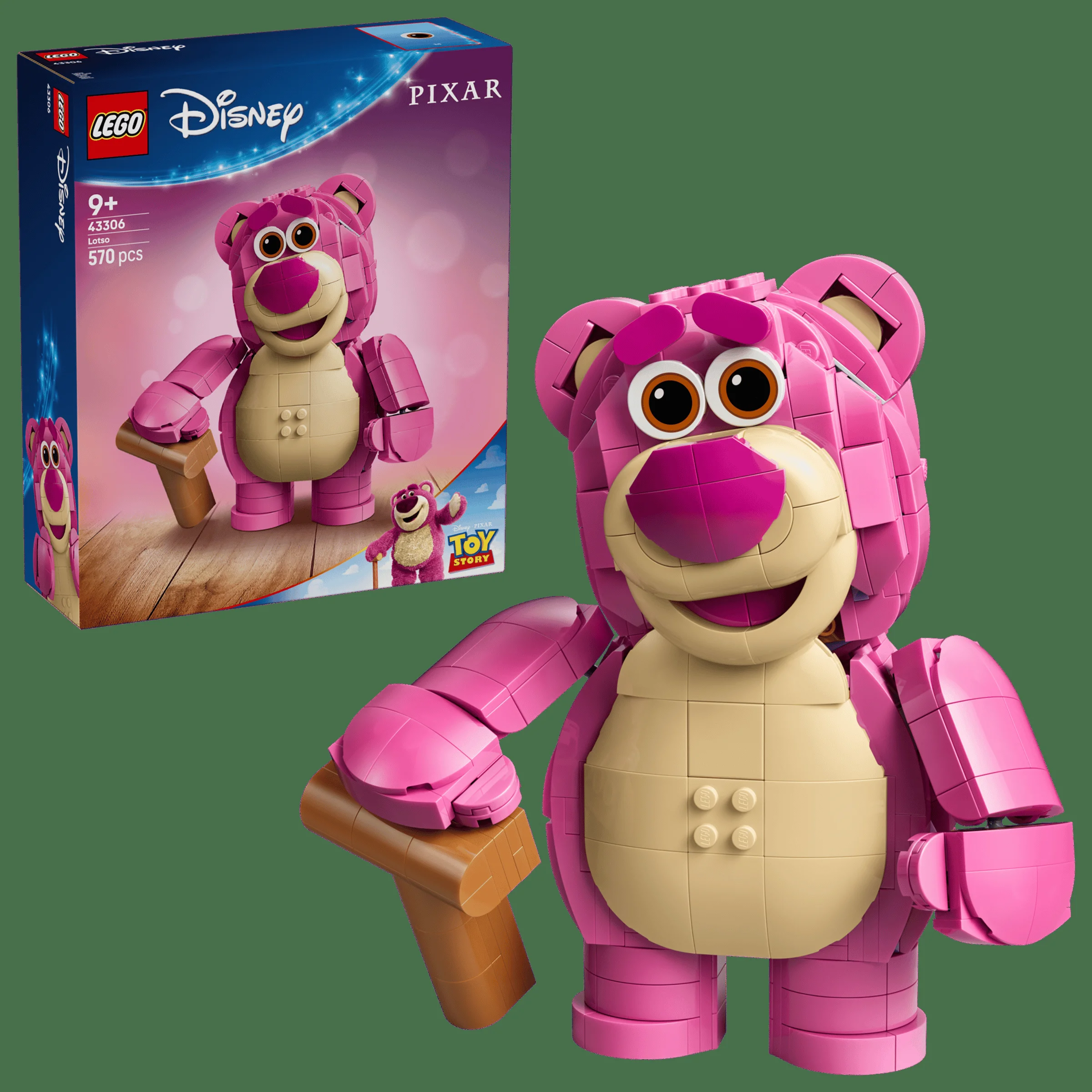 Imagine cu setul LEGO Disney 43306 Lotso și cutia acestuia. 