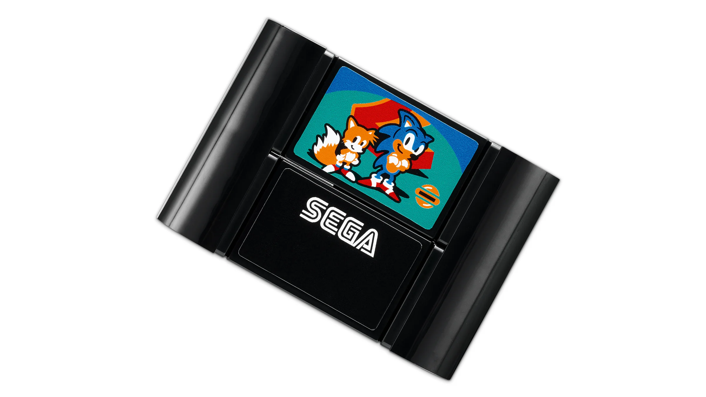 Cartușul LEGO Sega Mega Drive prezintă imaginea lui Sonic și Tails. Un detaliu excelent!