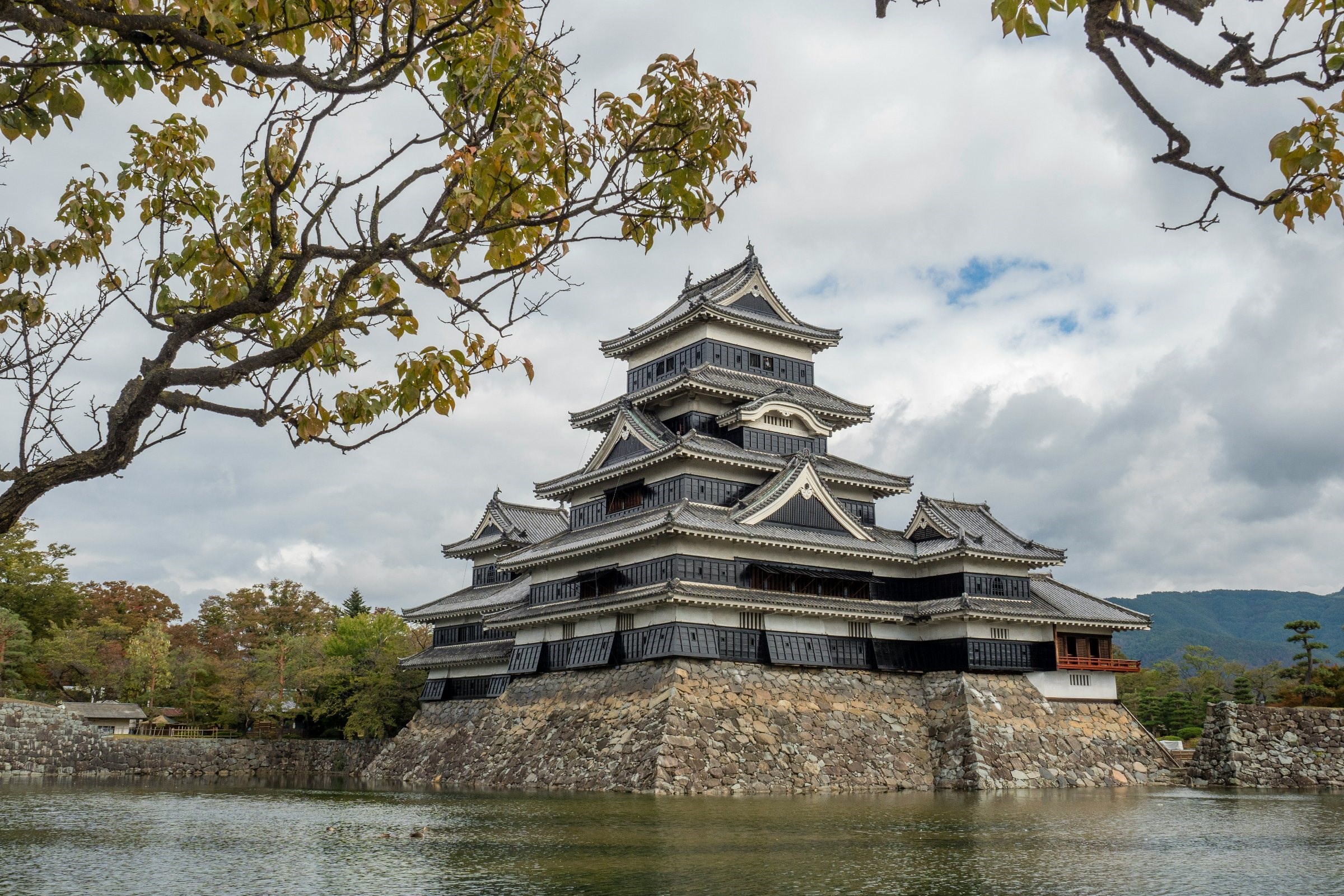 Detalii noi despre Samurai Castle: O călătorie spectaculoasă în Japonia feudală prin BrickLink Designer Program