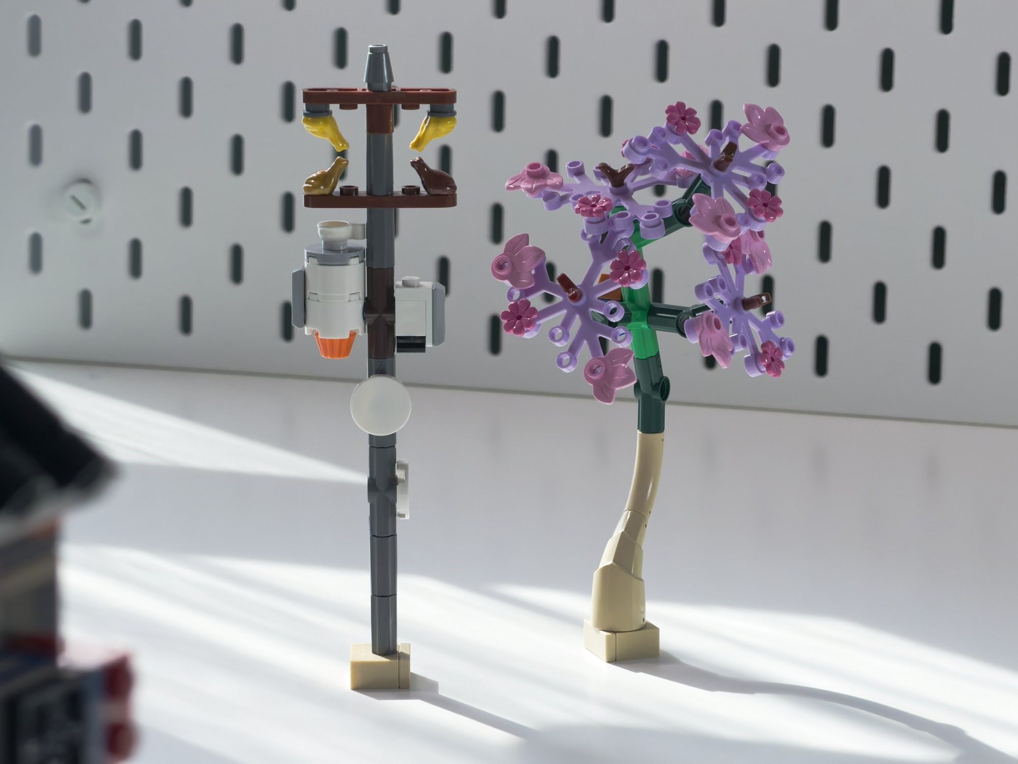 Tranquil Market: Detalii complete despre noul proiect captivant din BrickLink Designer Program Series 11