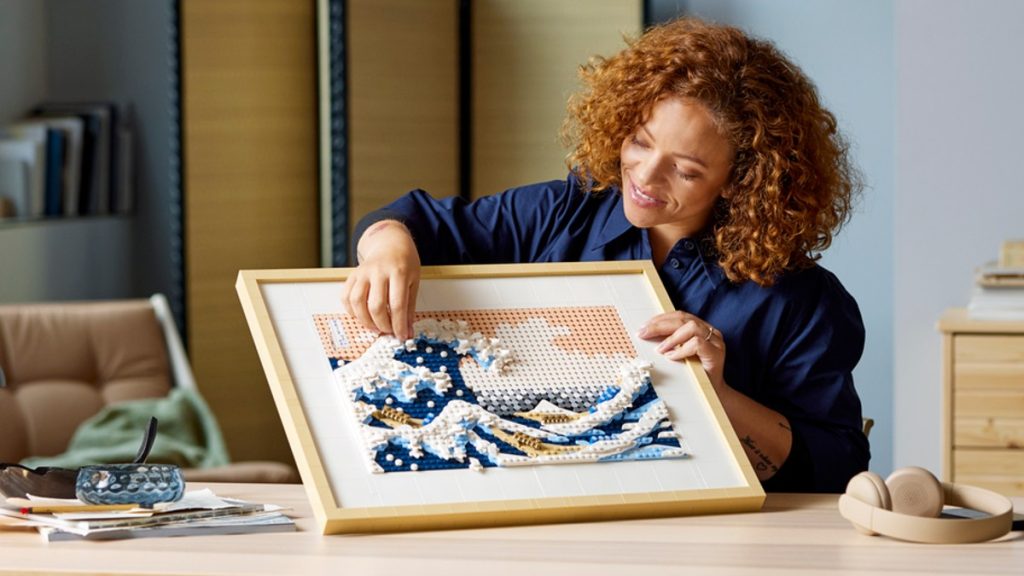 Detalii despre noul set LEGO 40902 Tribute to Leonardo da Vinci și viitorul temelor de artă renascentistă