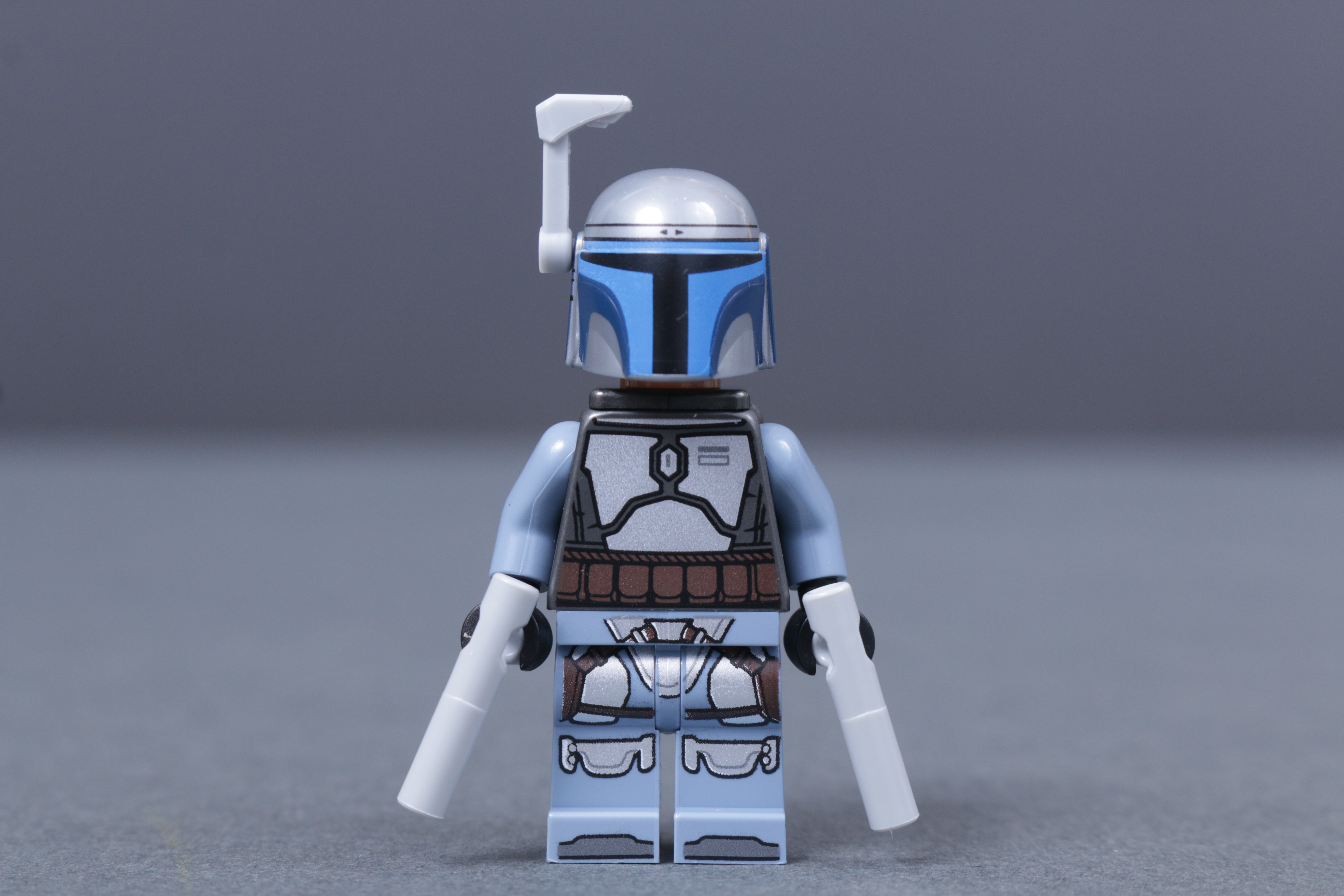 Detalii noi despre o variantă exclusivă a minifigurinei Jango Fett descoperită într-o revistă LEGO Star Wars