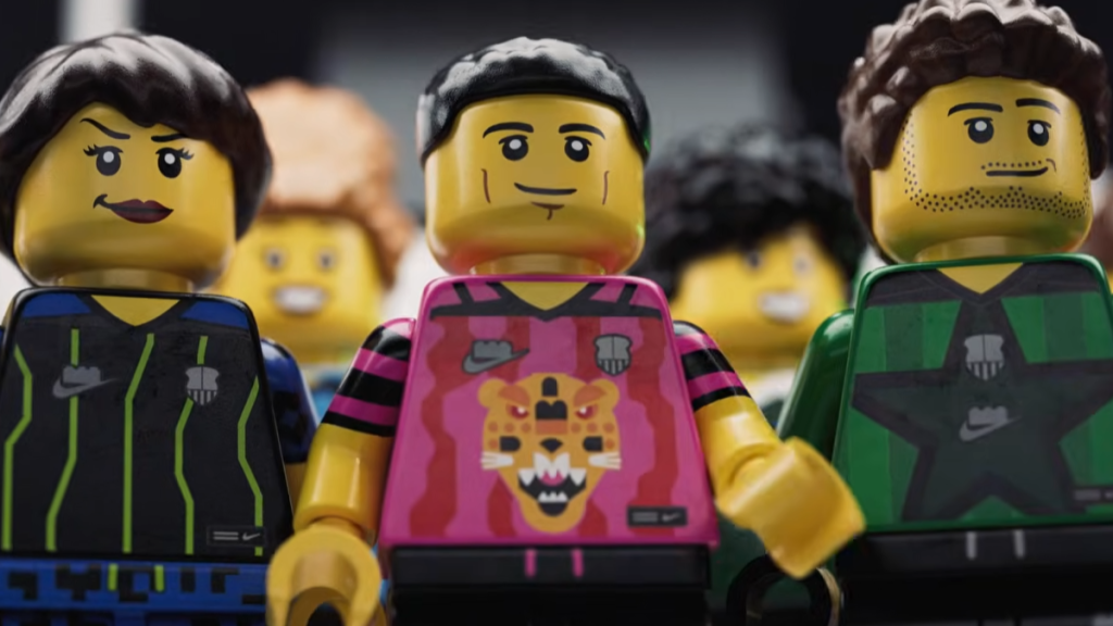 LEGO anunță noua colecție de echipamente de fotbal în colaborare cu Nike pentru vara anului 2026
