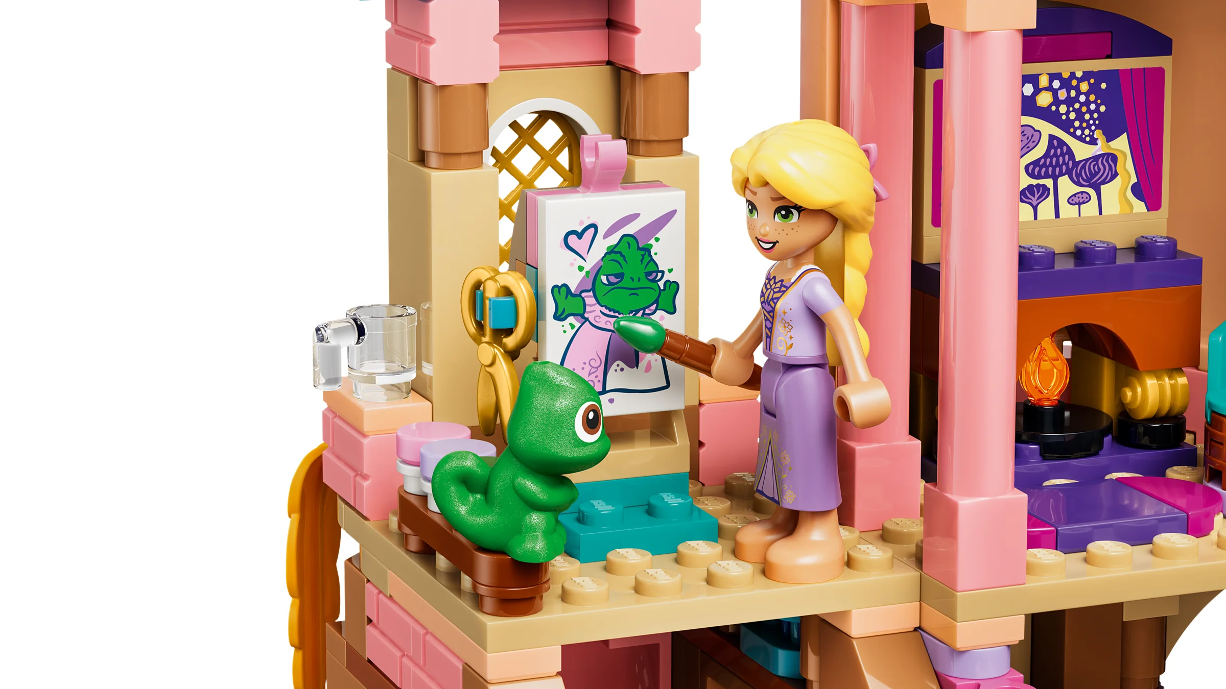 Rapunzel pictează un portret al lui Pascal în castelul ei LEGO. Detaliu adorabil!