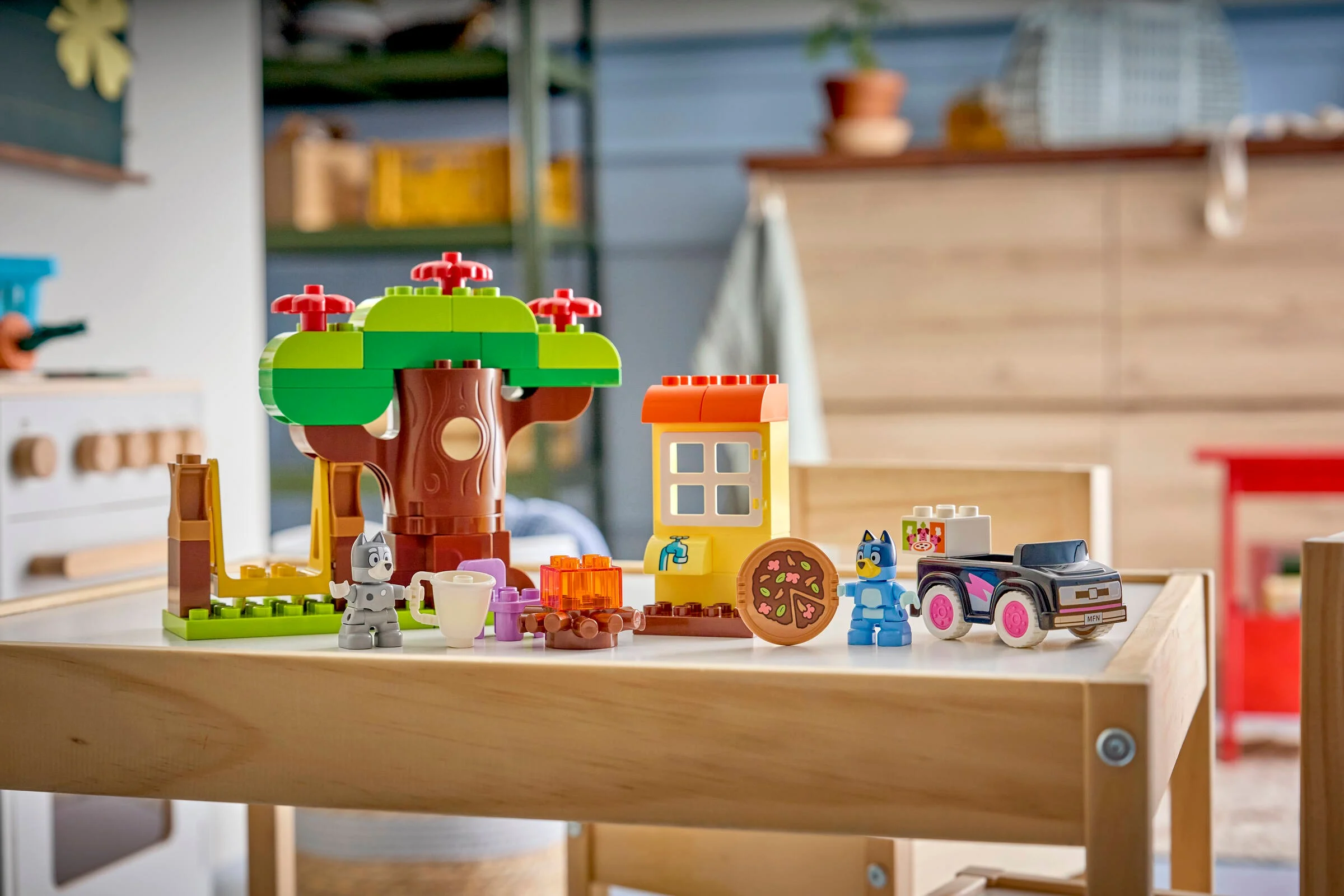 Imagine cu setul LEGO DUPLO 10469, 