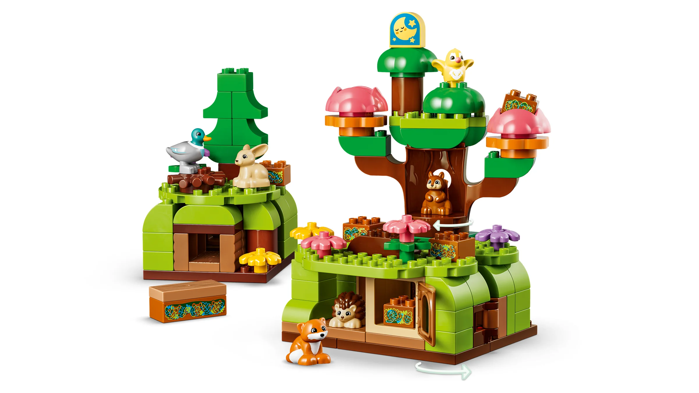 Set LEGO DUPLO 10480 cu animale sălbatice într-o pădure, perfect pentru joacă și învățare.
