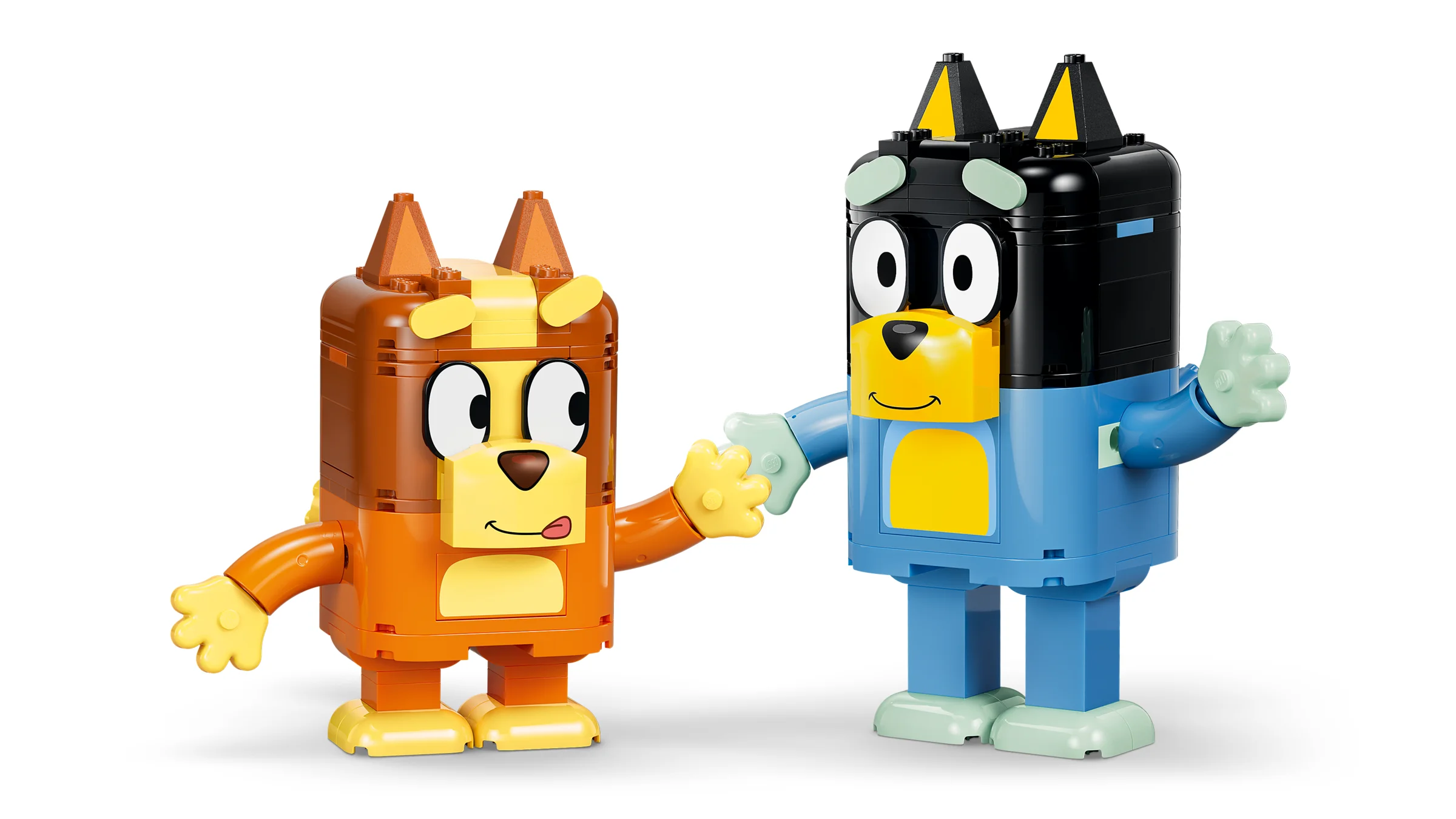 Imagine cu figurinele construibile Bluey și Bingo, cu detalii. Model adorabil LEGO Bluey.