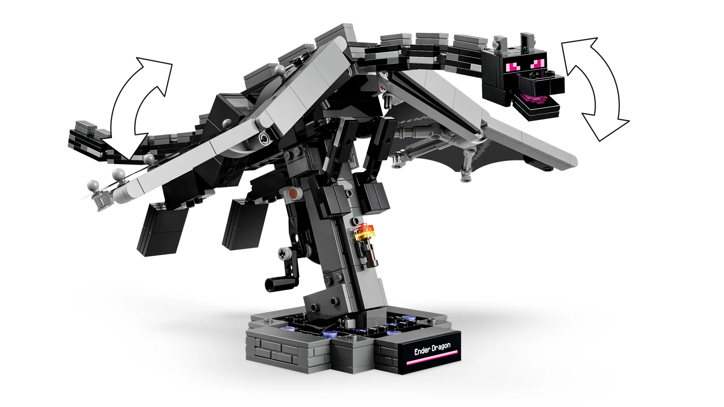 Ender Dragon din LEGO Minecraft cu aripi și cap ajustabile, prezentat pe un suport.