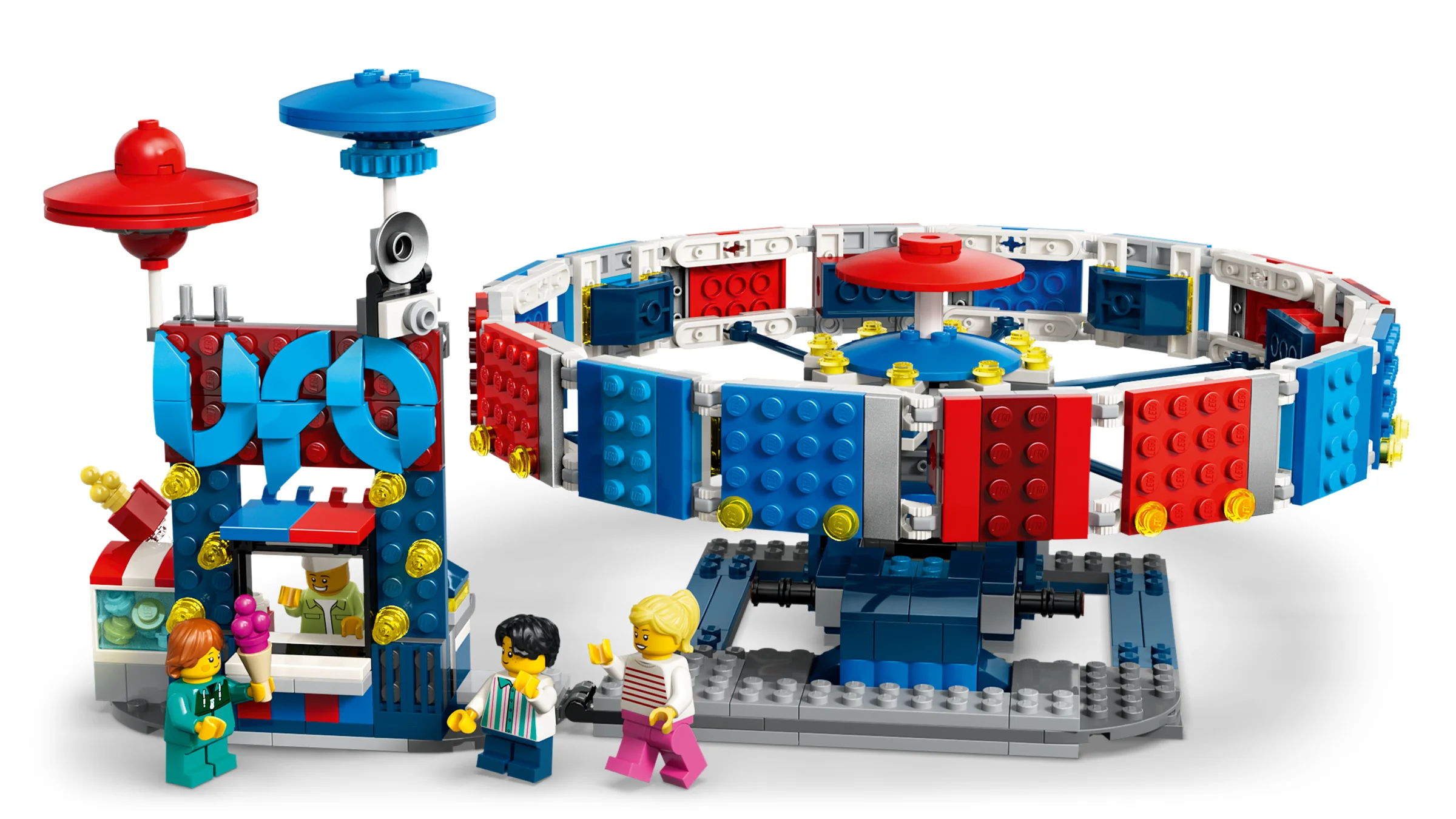 Imagine cu roata panoramică LEGO și standul de bilete, cu minifigurine care interacționează.