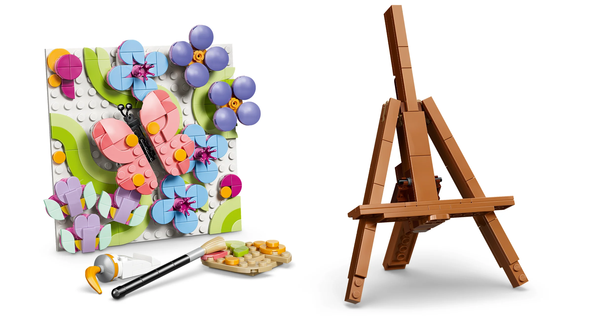 Tablou floral LEGO cu flori, fluture, vopsea și șevalet. Arată setul complet.