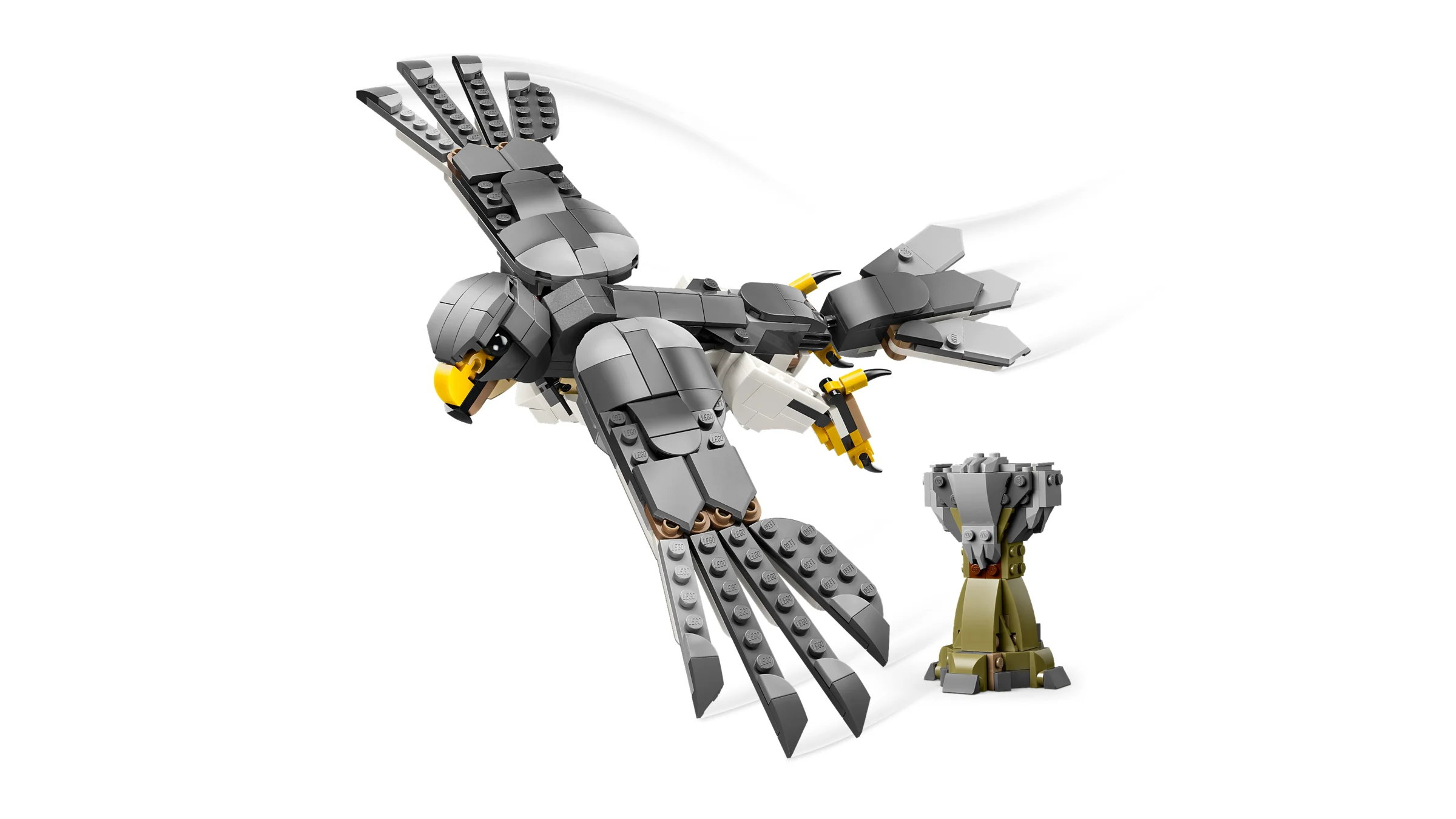 Un vultur LEGO gri zboară lângă un suport mic. Detalii fine.