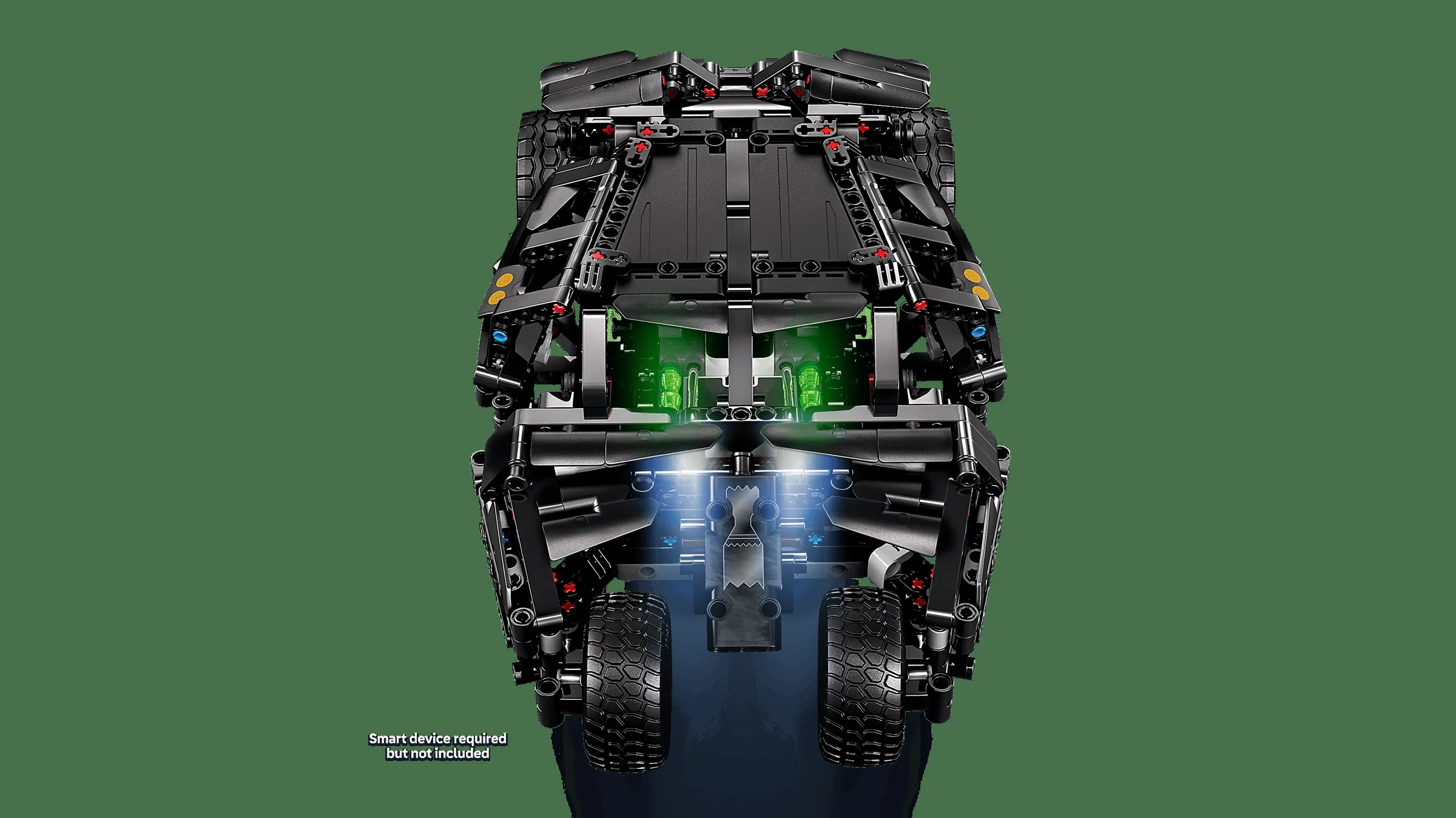 Detalii spate ale Tumbler-ului LEGO, cu elemente Technic vizibile și lumini.