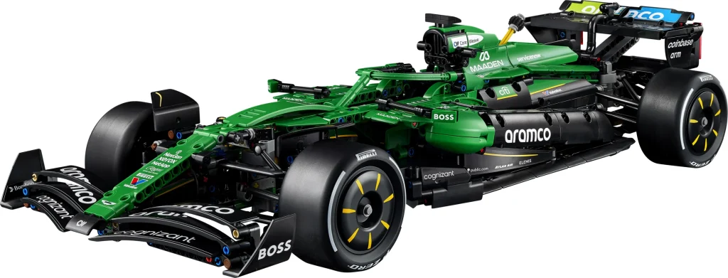LEGO 42240 - Recenzie LEGO 42240 Mașina de F1 Aston Martin Aramco AMR25: O lansare cu probleme de culoare