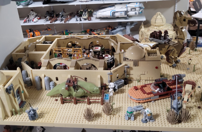 Record mondial recucerit: Povestea impresionantă a colecționarului cu peste 1.000 de seturi LEGO Star Wars