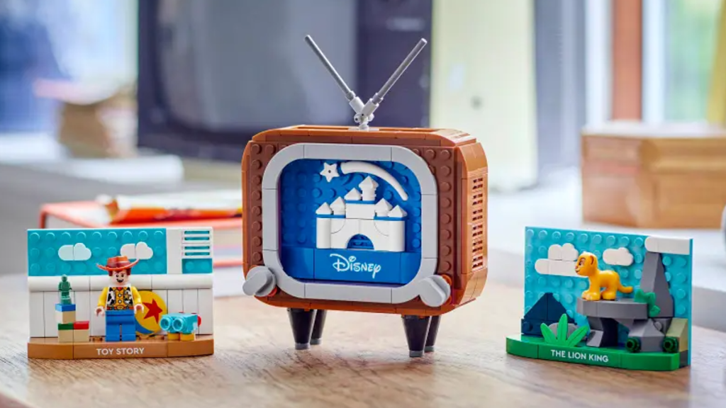 Ofertă specială LEGO: Se întorc cadourile Vintage Parade Car și Classic Animation Scenes alături de reduceri majore