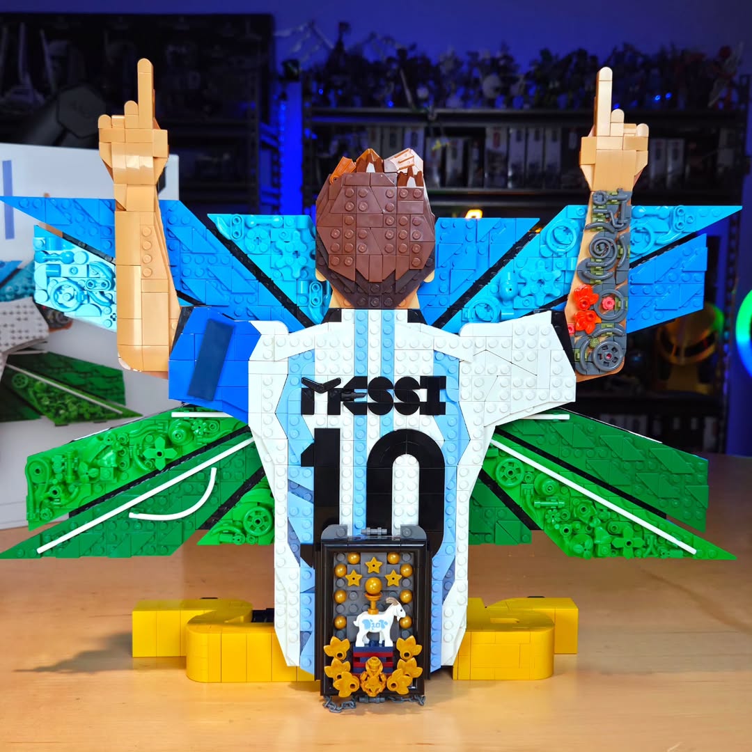LEGO 43020 FIFA World Cup Official Trophy: O provocare epică în ritmul Campionatului Mondial